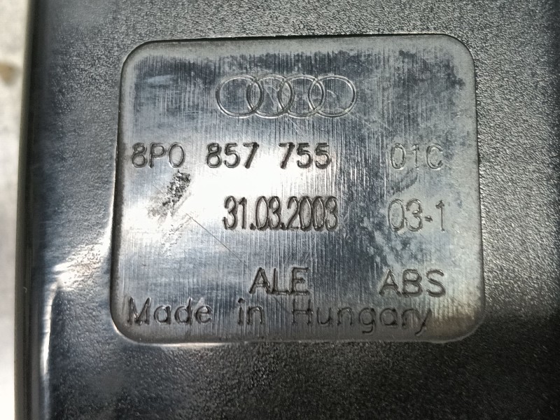 Recambio de enganche cinturon delantero izquierdo para audi a3 (8p1) 2.0 tdi 16v referencia OEM IAM 8P085775501C  