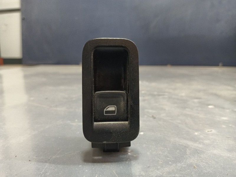 Recambio de mando elevalunas trasero derecho para volkswagen polo v (6r1, 6c1) 1.4 tdi referencia OEM IAM   