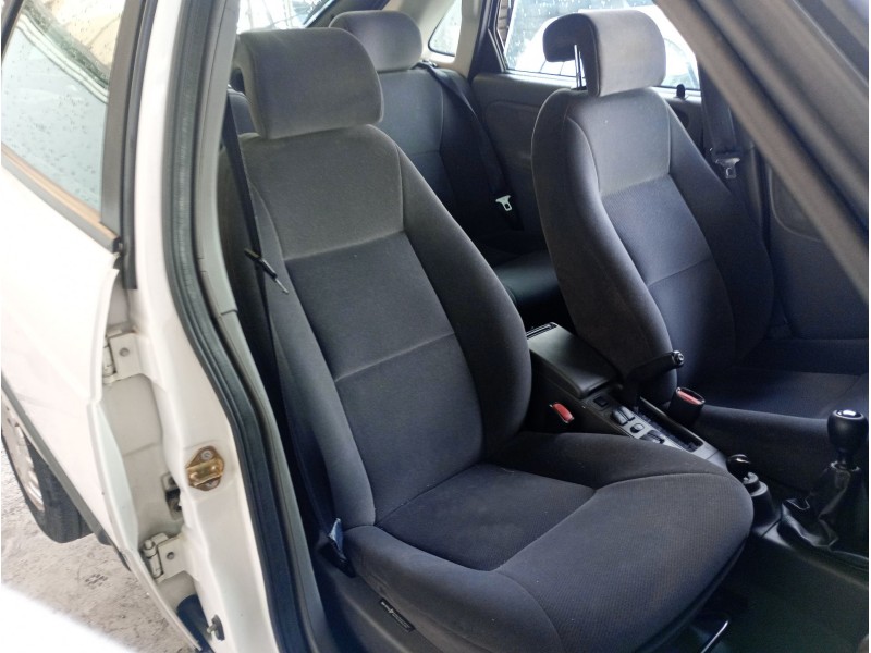 Recambio de asiento delantero derecho para saab 9-3 (ys3d) 2.2 tid referencia OEM IAM   