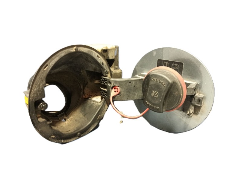 Recambio de tapa exterior combustible para opel insignia berlina cosmo referencia OEM IAM   