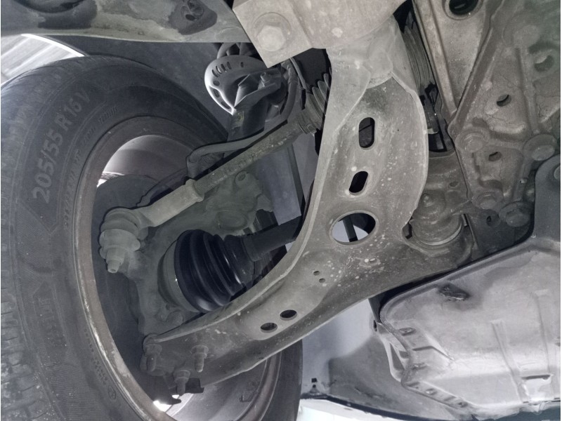 Recambio de brazo suspension inferior delantero izquierdo para seat altea (5p1) 1.6 tdi referencia OEM IAM   