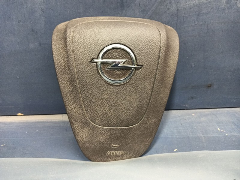 Recambio de airbag delantero izquierdo para opel insignia berlina cosmo referencia OEM IAM   