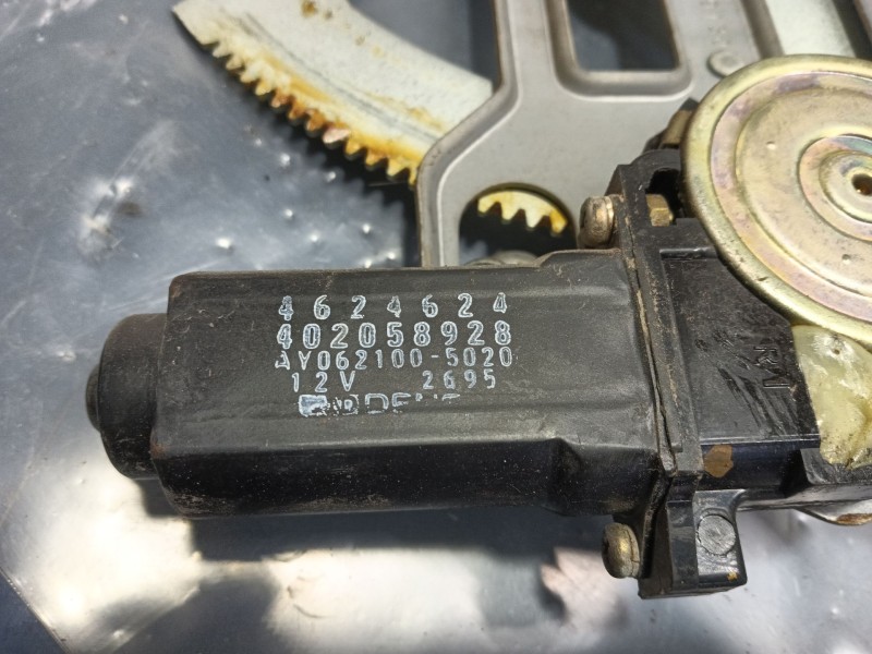 Recambio de elevalunas trasero derecho para chrysler new yorker (lh) básico referencia OEM IAM  ELECTRICO 