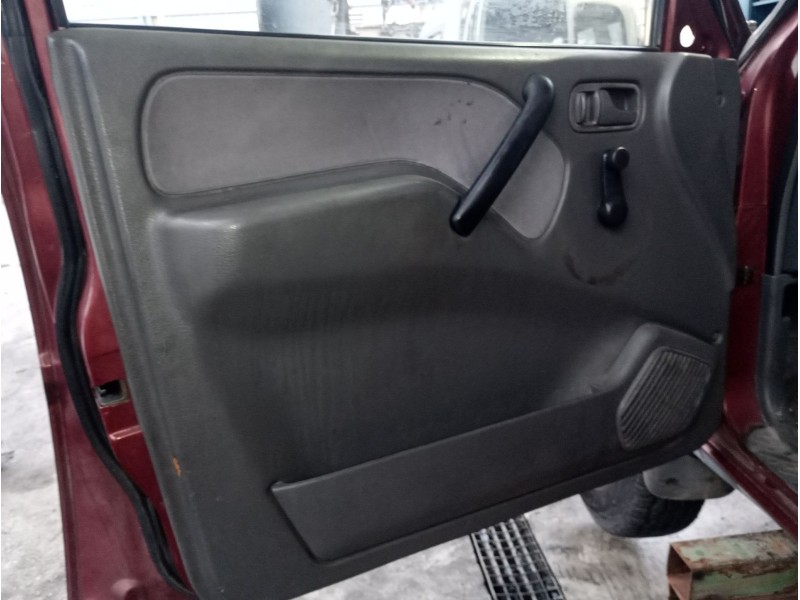 Recambio de elevalunas delantero izquierdo para nissan terrano ii (r20) 2.7 td 4wd referencia OEM IAM   