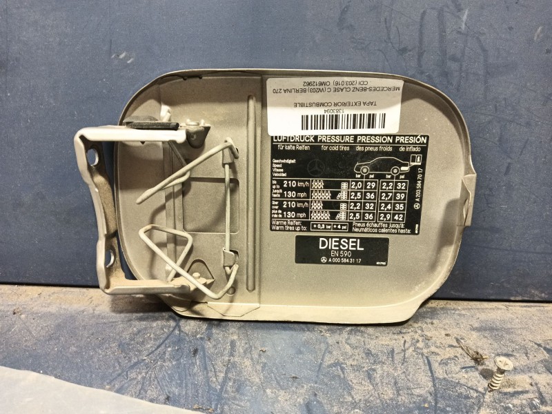 Recambio de tapa exterior combustible para mercedes-benz clase c (w203) berlina 270 cdi (203.016) referencia OEM IAM   