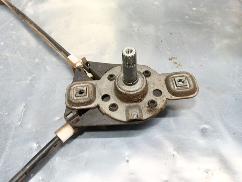 Recambio de elevalunas delantero derecho para volkswagen polo classic (86c, 80) 1.3 referencia OEM IAM   