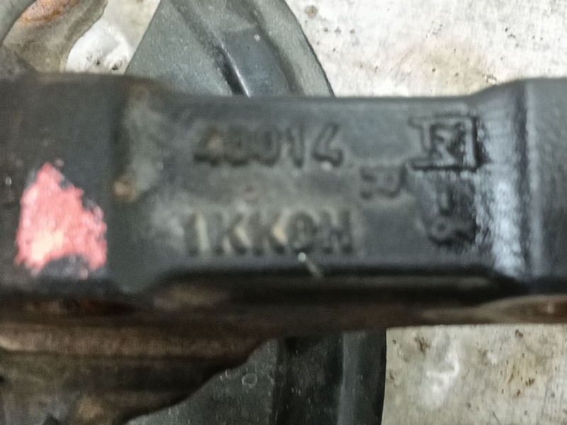 Recambio de mangueta delantera derecha para nissan juke (f15) 1.2 dig-t referencia OEM IAM   