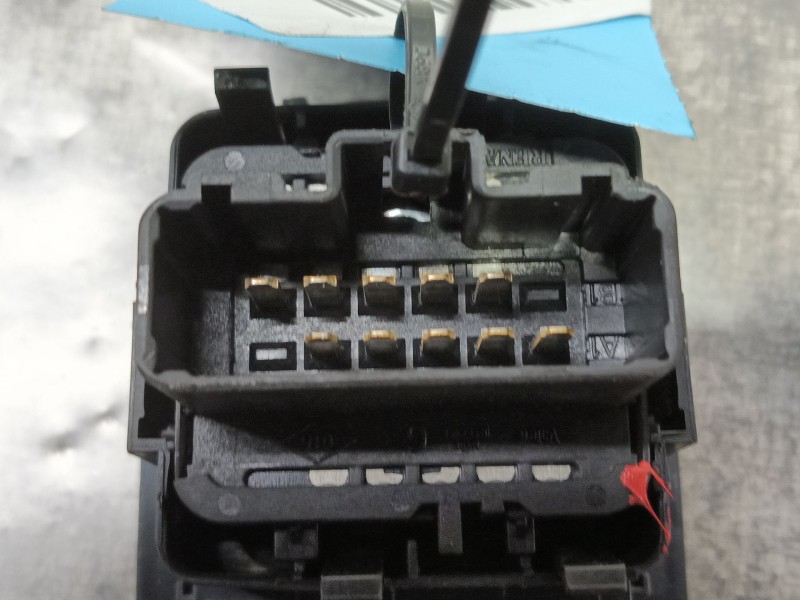 Recambio de mando elevalunas delantero izquierdo para renault kangoo / grand kangoo ii (kw0/1_) 1.5 dci 85 (kw0k, kw0l, kw0b) re