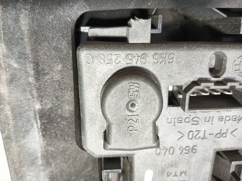 Recambio de piloto trasero derecho para seat ibiza ii (6k1) 1.9 tdi referencia OEM IAM   