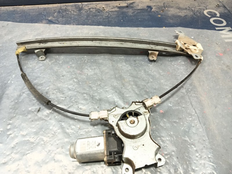 Recambio de elevalunas delantero izquierdo para nissan almera ii hatchback (n16) 2.2 di referencia OEM IAM 0  