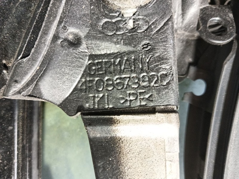 Recambio de elevalunas delantero derecho para audi a6 berlina (4f2) 2.0 tdi referencia OEM IAM   