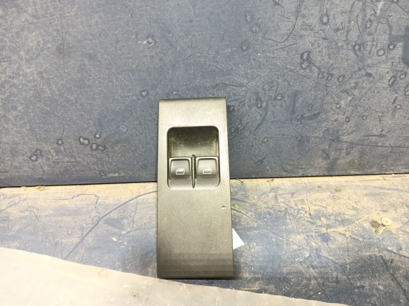 Recambio de mando elevalunas delantero izquierdo para seat toledo (kg3) reference referencia OEM IAM   