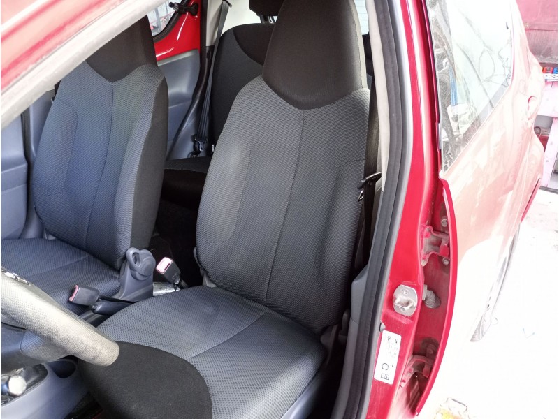 Recambio de asiento delantero izquierdo para toyota aygo (_b1_) 1.0 (kgb10_) referencia OEM IAM   