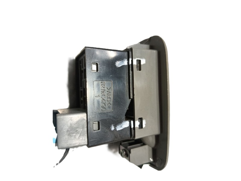 Recambio de mando elevalunas trasero izquierdo para chevrolet nubira sedán 1.6 referencia OEM IAM   