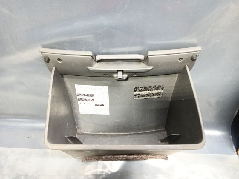 Recambio de guantera para toyota yaris (_p1_) 1.4 d-4d (nlp10_) referencia OEM IAM   