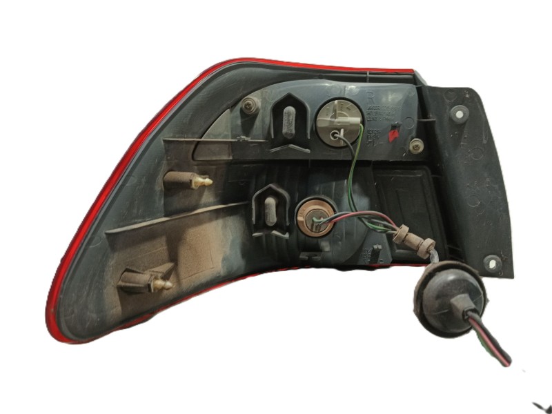 Recambio de piloto trasero derecho para mazda 626 v (gf) 2.0 td (gffp) referencia OEM IAM   