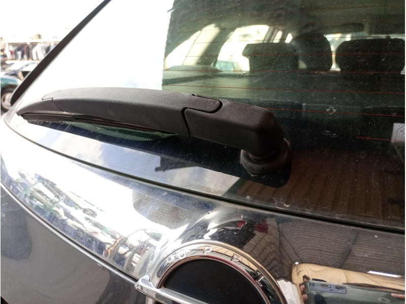 Recambio de motor limpia trasero para opel insignia a sedán (g09) 2.0 cdti (69) referencia OEM IAM   