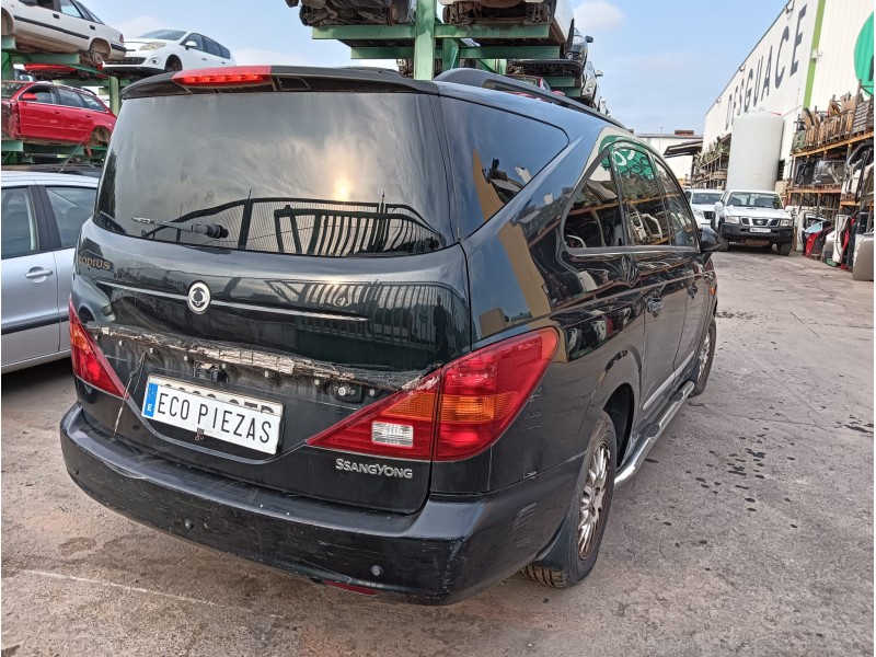 ssangyong rodius i del año 2010