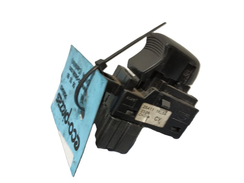 Recambio de mando elevalunas trasero izquierdo para nissan juke (f15) 1.2 dig-t referencia OEM IAM   