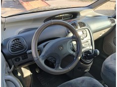 citroën xsara picasso (n68) del año 2001 2