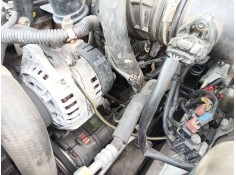 Recambio de alternador para nissan terrano ii (r20) 2.7 tdi 4wd referencia OEM IAM    2
