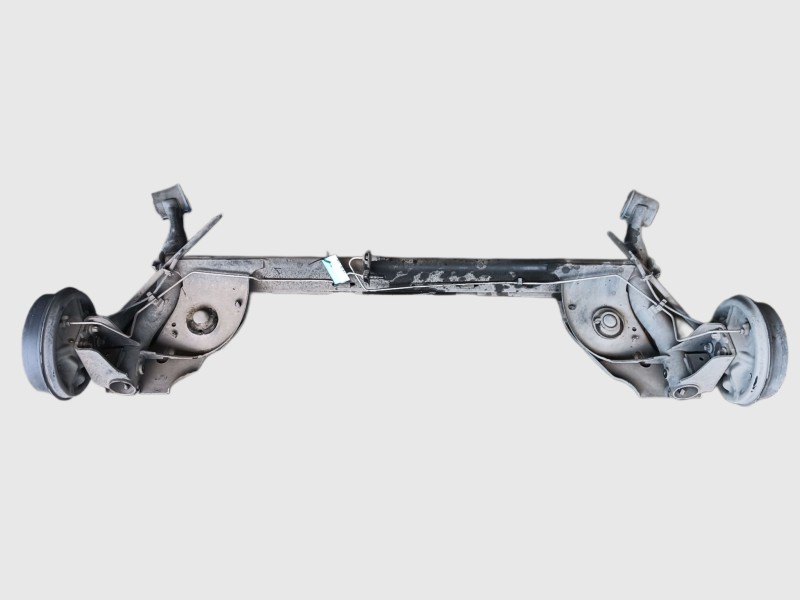 Recambio de puente trasero para dacia sandero ii tce 90 (b8m1, b8ma) referencia OEM IAM  555012648R 