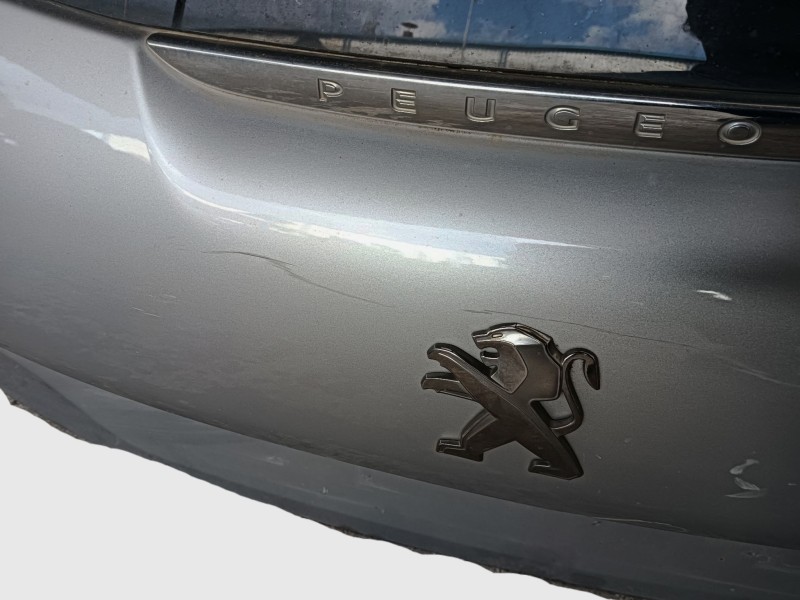 Recambio de porton trasero para peugeot 208 access referencia OEM IAM COMPLETO  