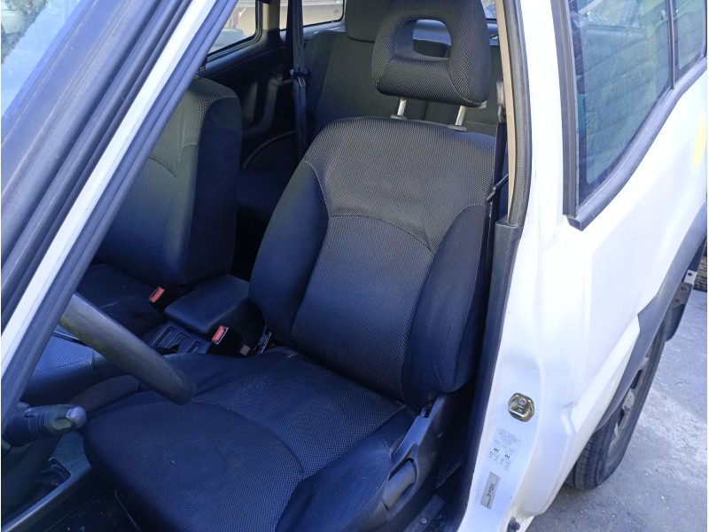 Recambio de asiento delantero izquierdo para nissan terrano ii (r20) 2.7 tdi 4wd referencia OEM IAM   