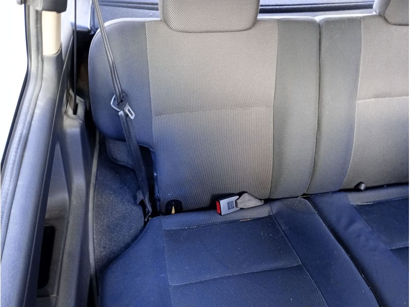 Recambio de asiento trasero derecho para nissan terrano ii (r20) 2.7 tdi 4wd referencia OEM IAM   