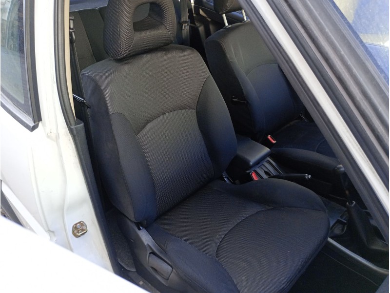 Recambio de asiento delantero derecho para nissan terrano ii (r20) 2.7 tdi 4wd referencia OEM IAM   