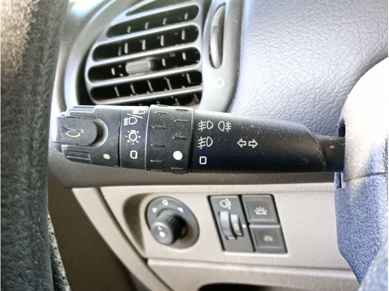 Recambio de mando intermitentes para citroën xsara picasso (n68) 2.0 hdi referencia OEM IAM   