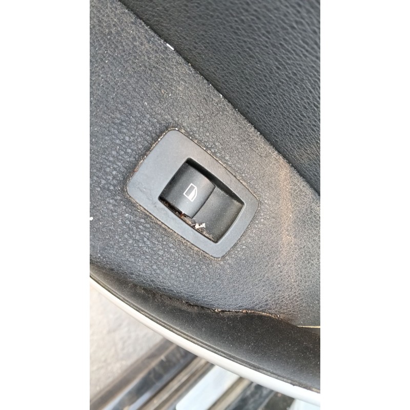 Recambio de mando elevalunas trasero izquierdo para bmw x3 (e83) 2.0 sd referencia OEM IAM 61319113773  