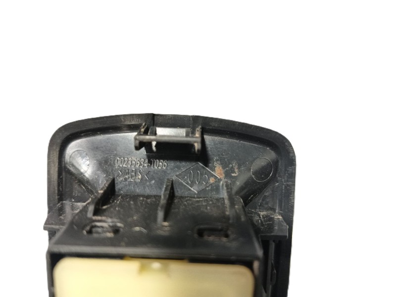 Recambio de mando elevalunas delantero derecho para dacia sandero ii tce 90 (b8m1, b8ma) referencia OEM IAM   