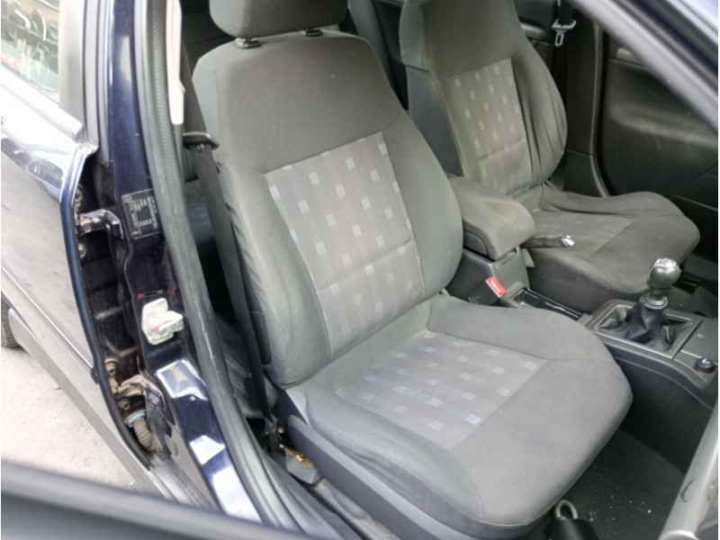 Recambio de asiento delantero derecho para opel vectra c (z02) 2.0 dti 16v (f69) referencia OEM IAM   