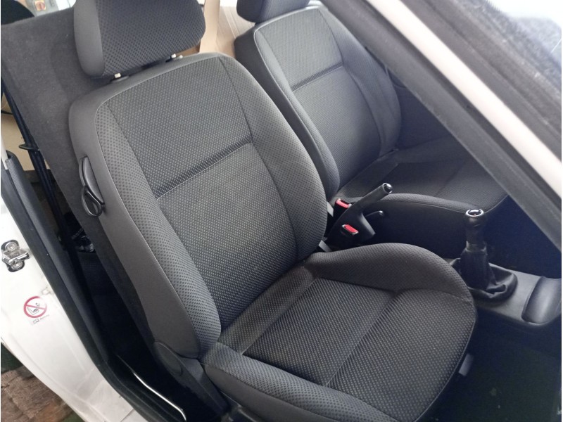 Recambio de asiento delantero derecho para volkswagen polo (6n2) 1.0 referencia OEM IAM   