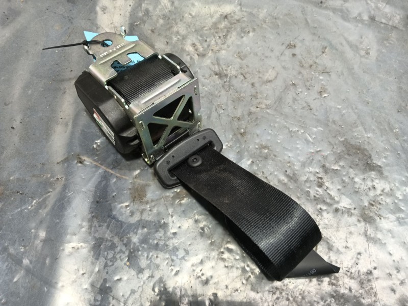 Recambio de cinturon seguridad trasero izquierdo para dacia sandero ii tce 90 (b8m1, b8ma) referencia OEM IAM   