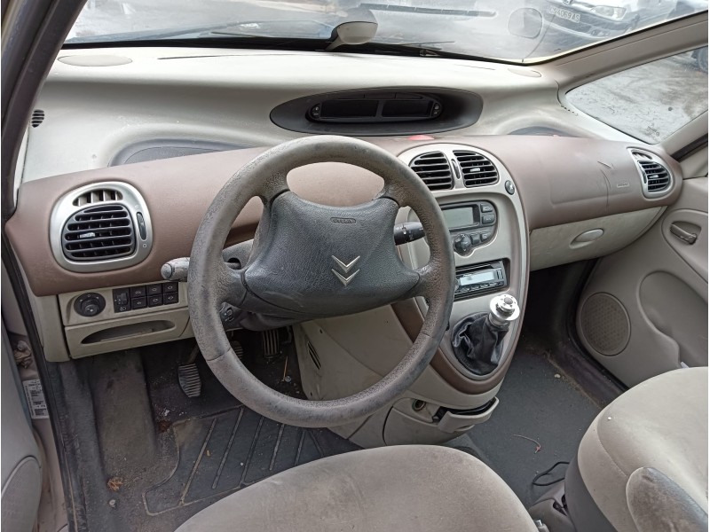 citroën xsara picasso (n68) del año 2004