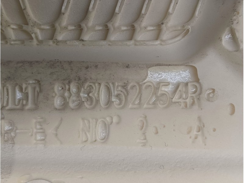 Recambio de asientos traseros para dacia sandero ii tce 90 (b8m1, b8ma) referencia OEM IAM  883052254R 