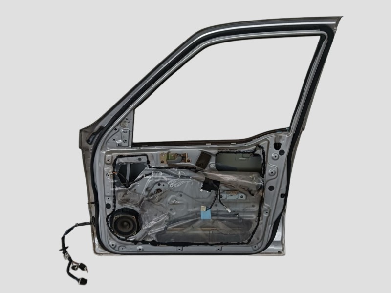 Recambio de puerta delantera derecha para ssangyong musso 2.3 tdi referencia OEM IAM   