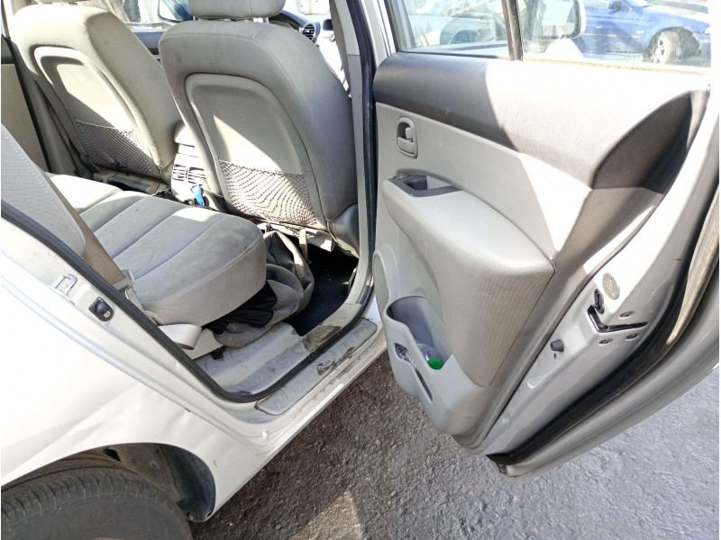 kia carens iii monospace (un) del año 2007