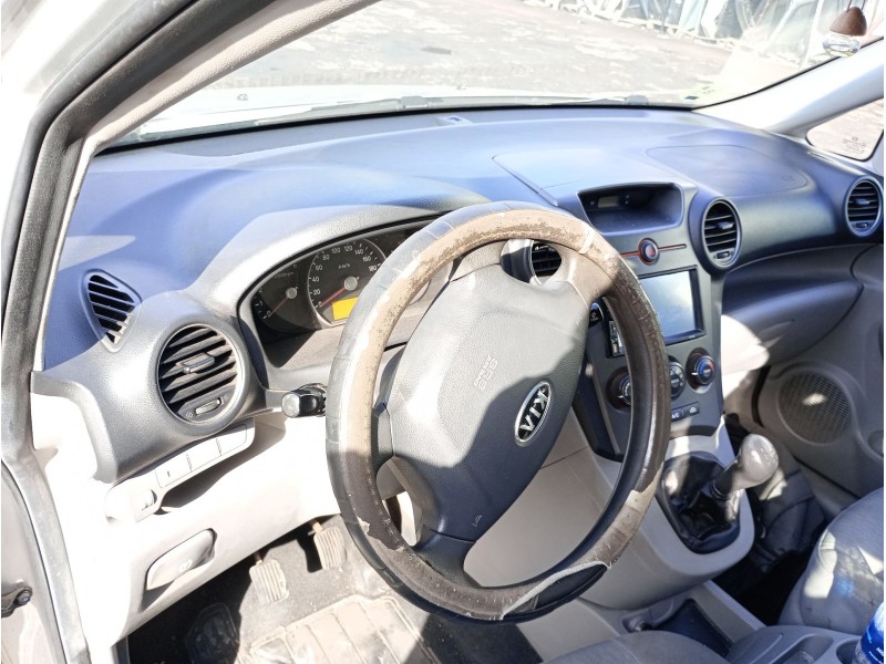 kia carens iii monospace (un) del año 2007