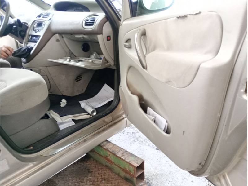 citroën xsara picasso (n68) del año 2004