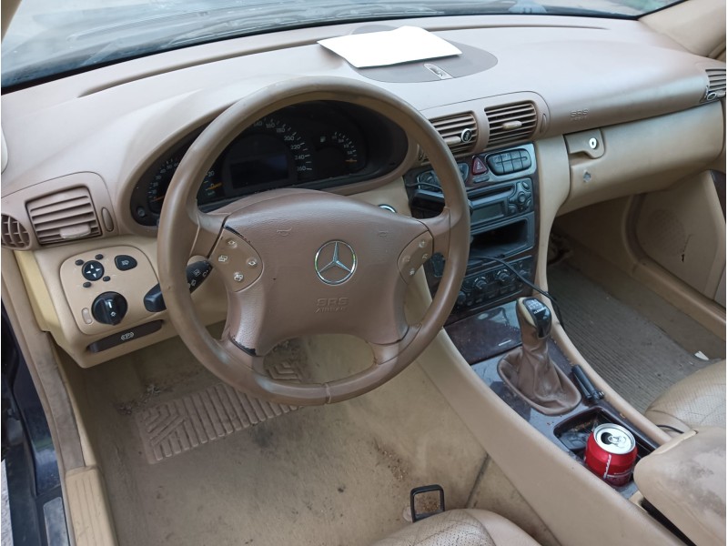 mercedes-benz clase c (w203) del año 2003