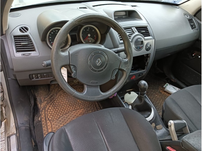 renault megane ii sedán (lm0/1_) del año 2005