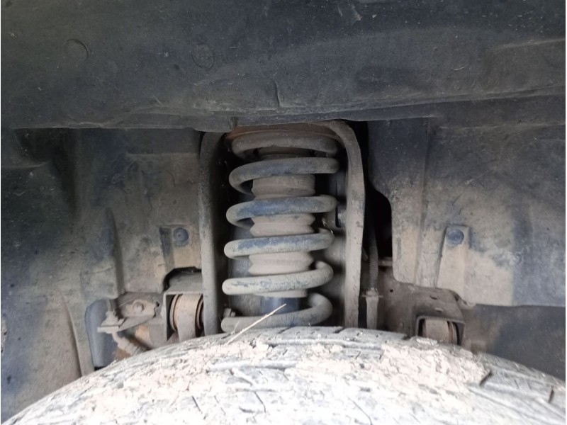 Recambio de amortiguador delantero izquierdo para kia sorento i (jc) 2.5 crdi referencia OEM IAM   