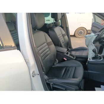 ASIENTO DELANTERO DERECHO 