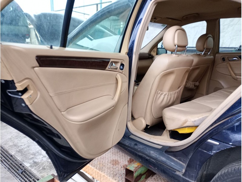 mercedes-benz clase c (w203) del año 2003