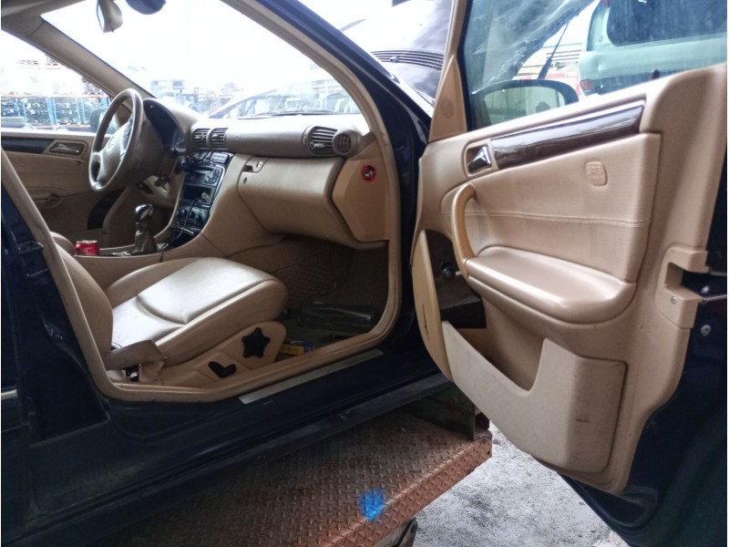 mercedes-benz clase c (w203) del año 2003