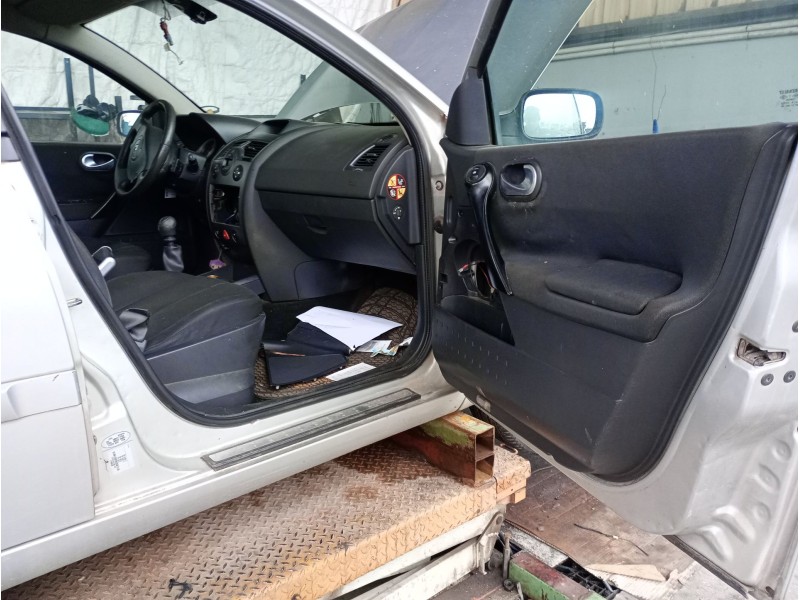 renault megane ii sedán (lm0/1_) del año 2005