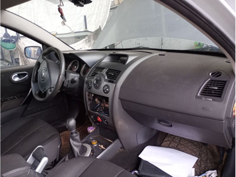 renault megane ii sedán (lm0/1_) del año 2005